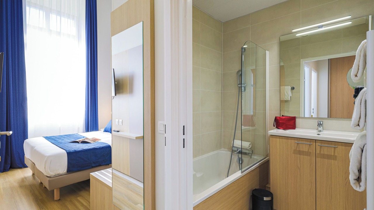 Photo of Bathroom in Quartier Hyper-Centre