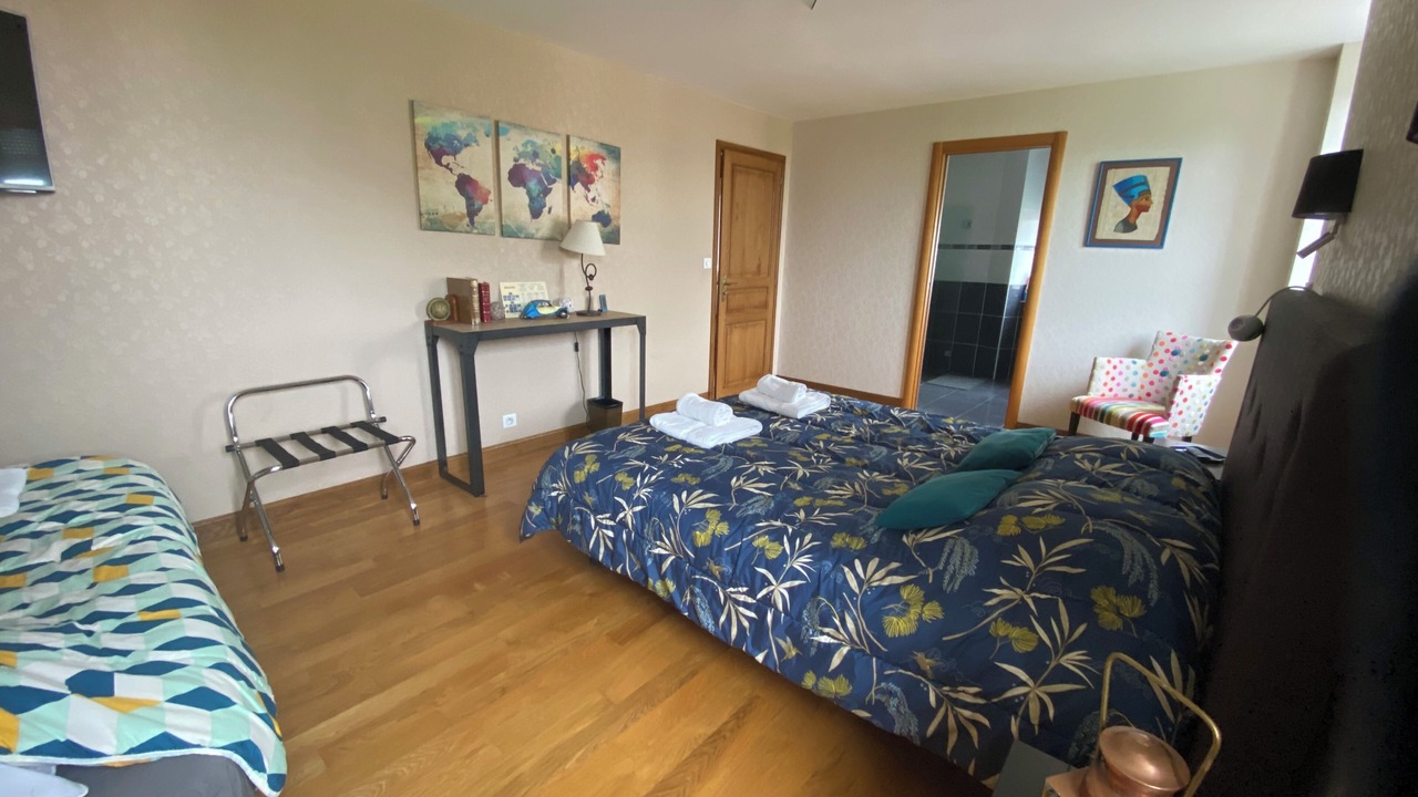 Photo of Bedroom in Givarlais
