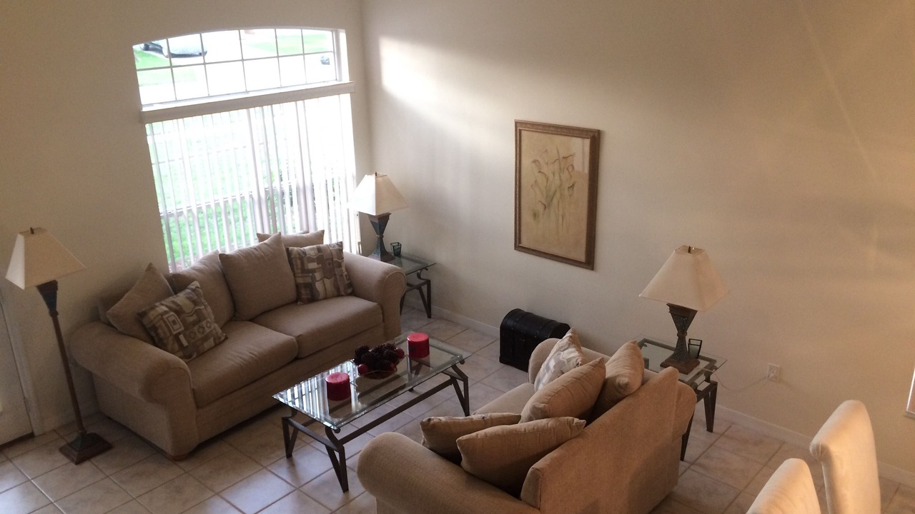 Photo of Livingroom in Crescent Lakes