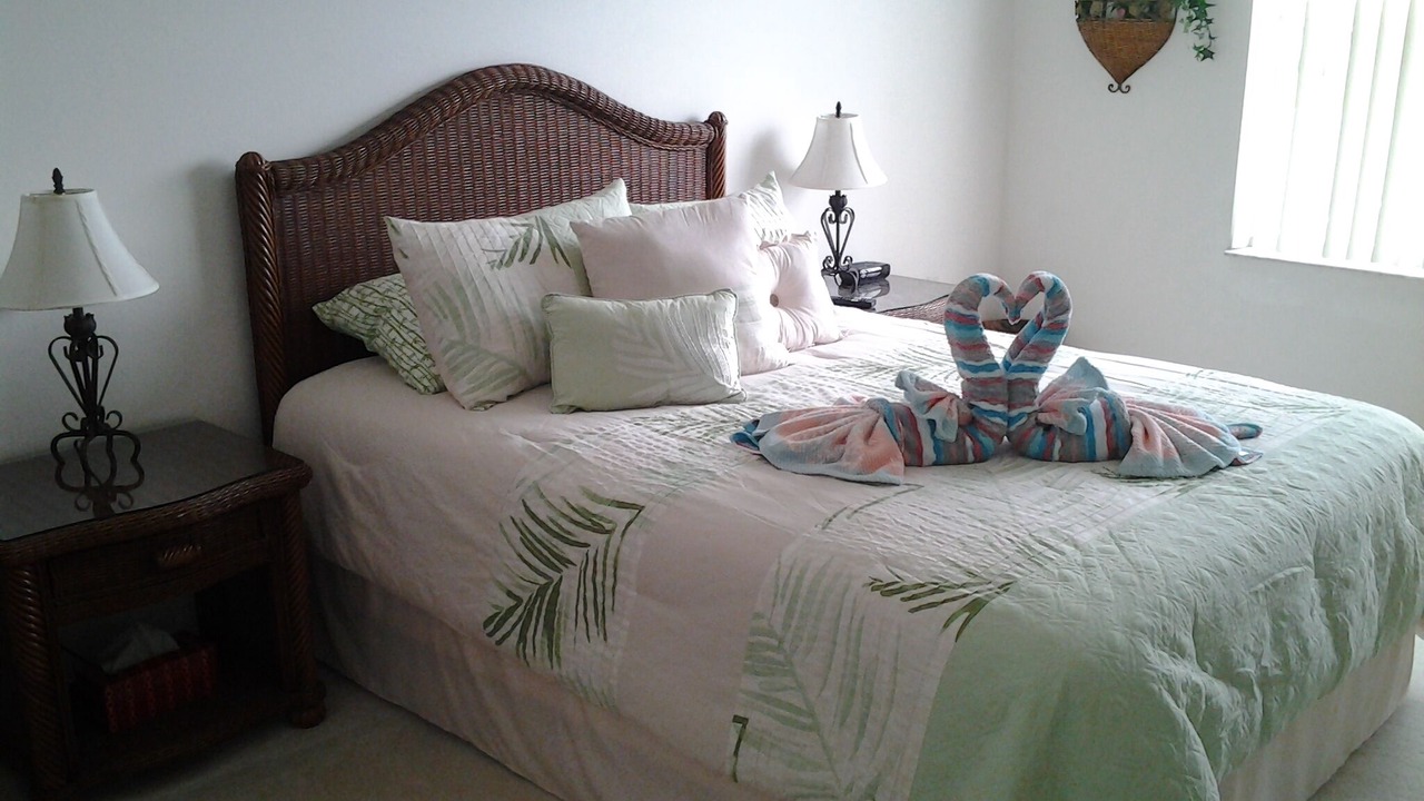 Photo of Bedroom in Crescent Lakes