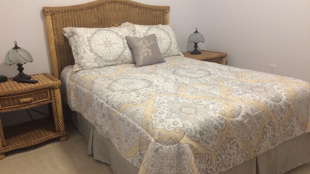 Photo of Bedroom in Crescent Lakes