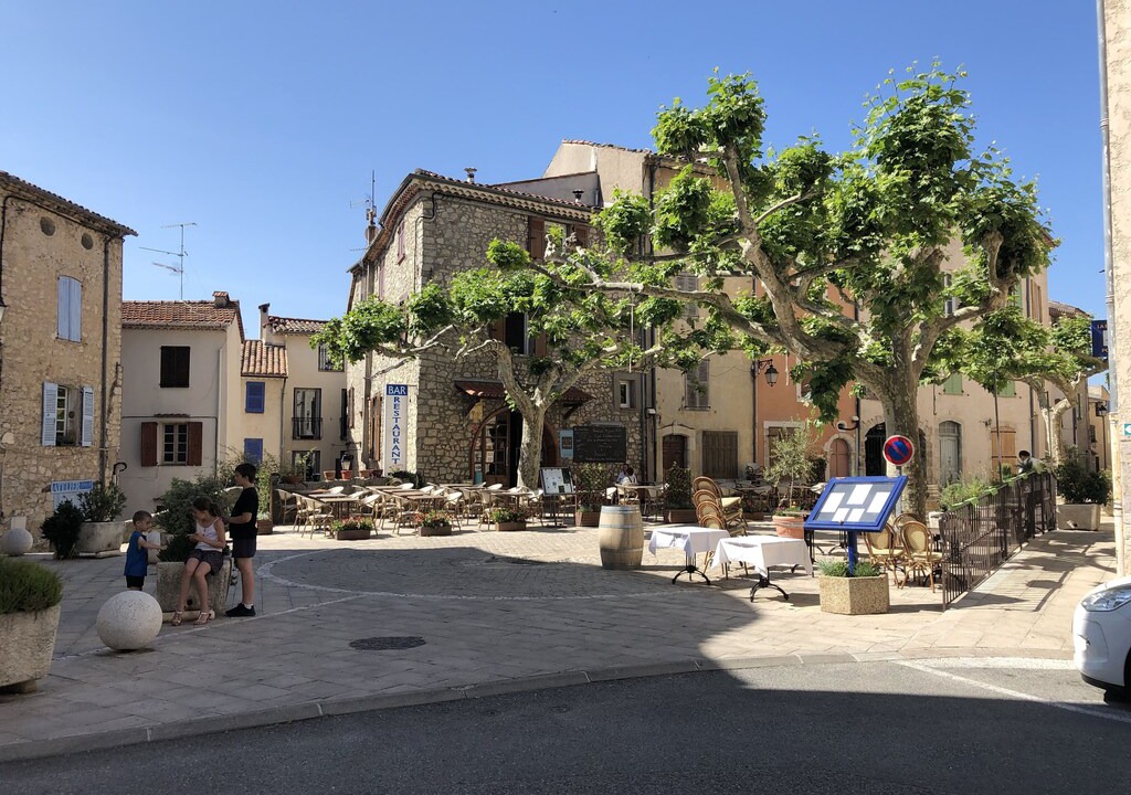 Photo of Buildings in Claviers