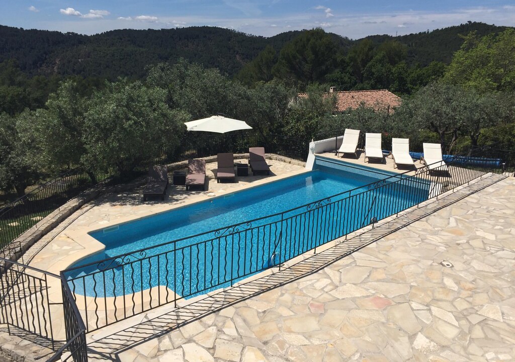 Photo of Outdoor in Claviers