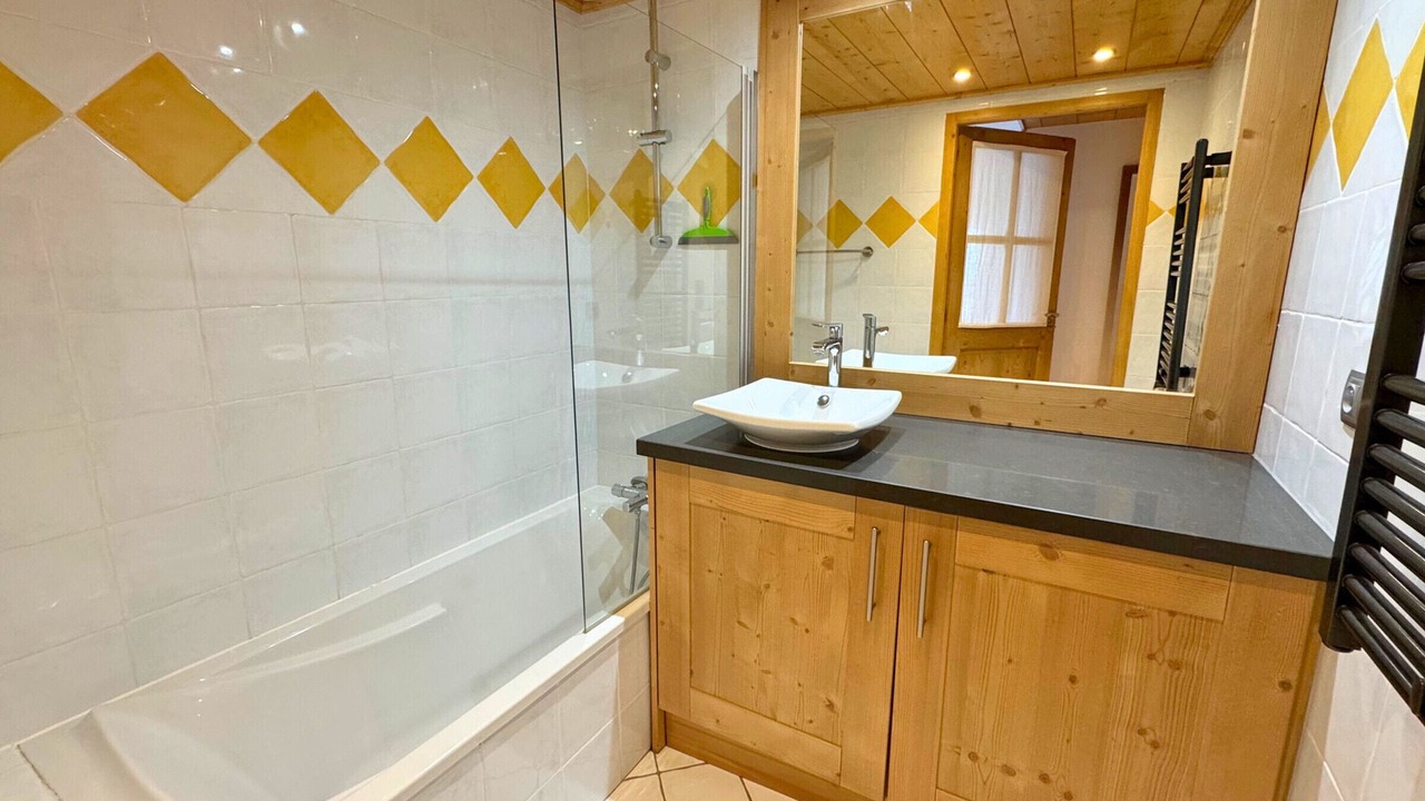 Photo of Bathroom in Saint-Martin-de-Belleville