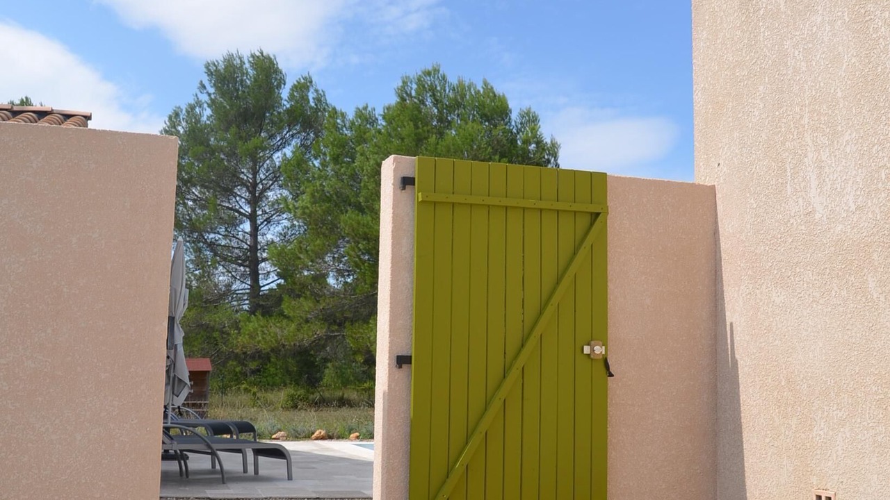 Photo of Outdoor in Regusse