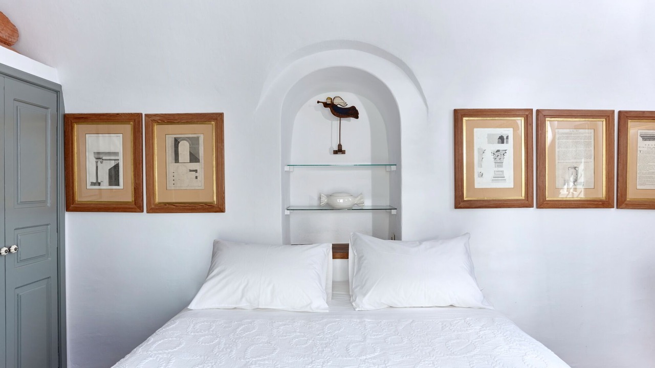 Photo of Bedroom in Fira