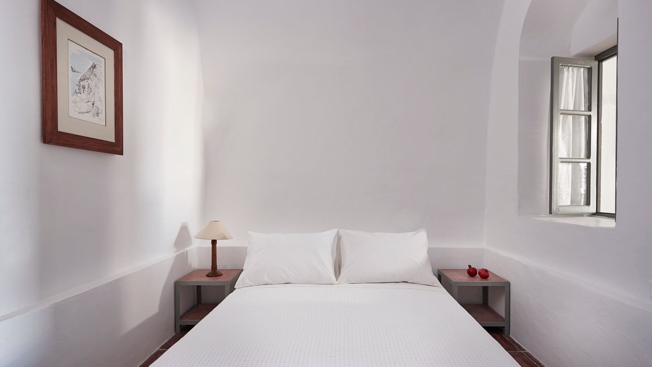 Photo of Bedroom in Fira