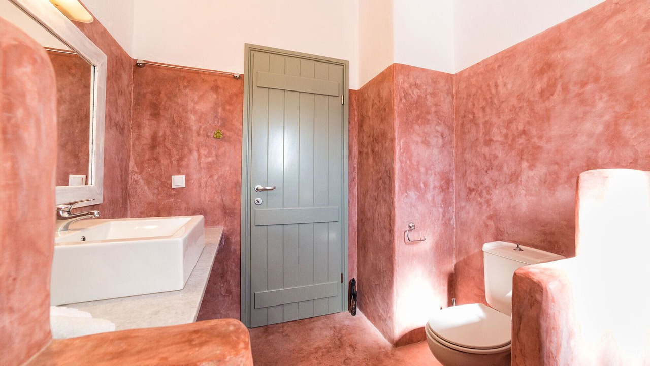 Photo of Bathroom in Drios