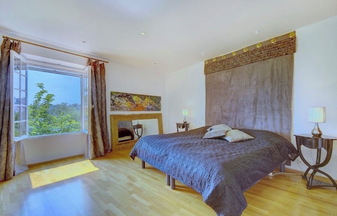 Photo of Bedroom in Grasse
