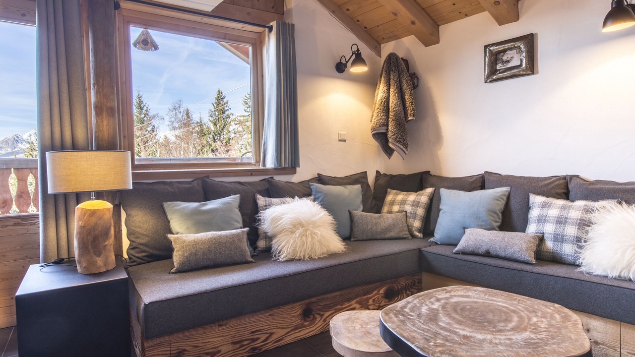 Photo of Livingroom in Arc-1800