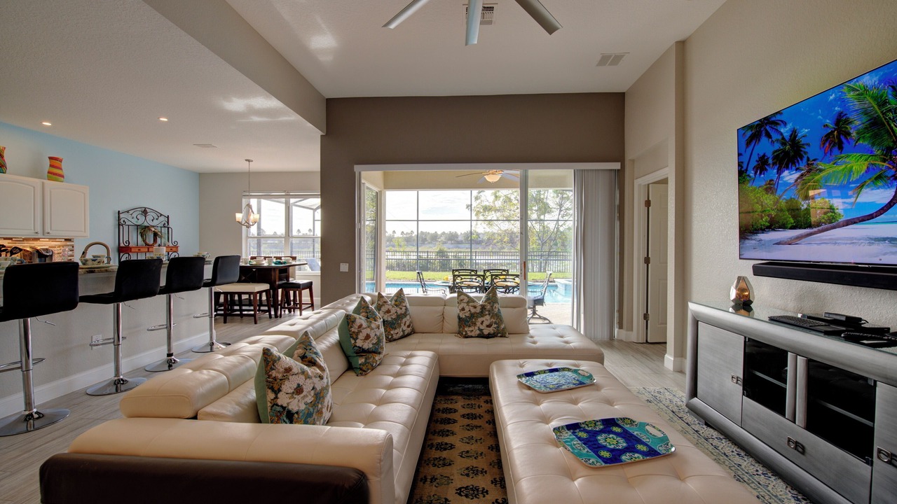 Photo of Livingroom in Windsor Hills