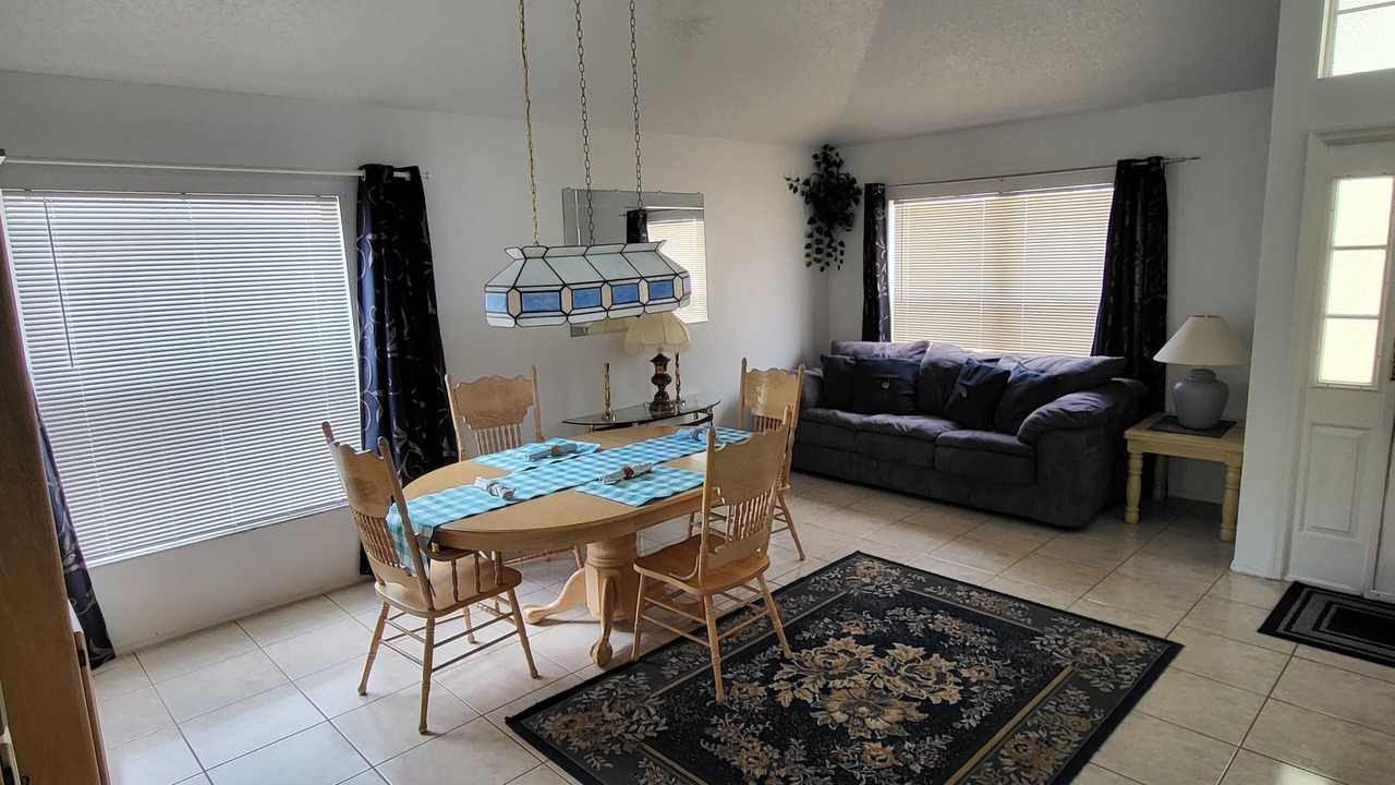 Photo of Livingroom in Chatham Park