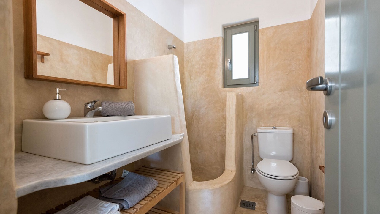 Photo of Bathroom in Drios