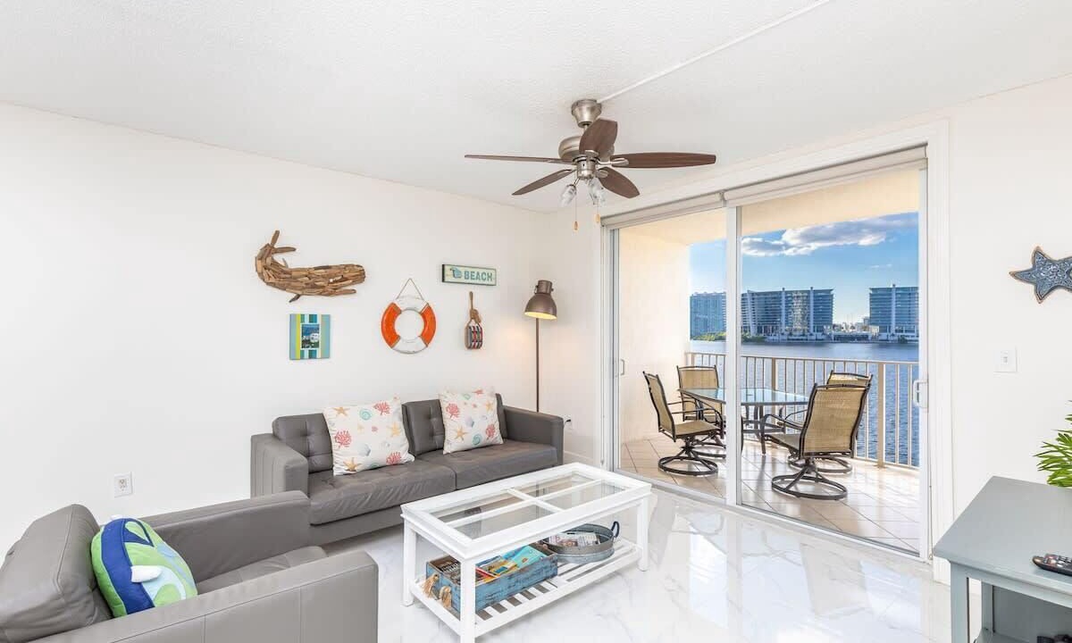 Photo of Livingroom in Sunny Isles Beach