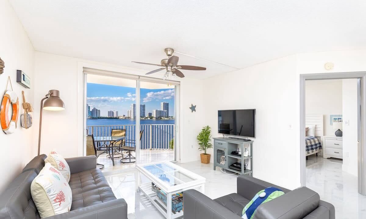 Photo of Livingroom in Sunny Isles Beach