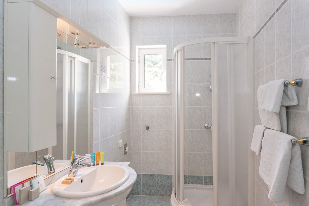 Photo of Bathroom in Zaton