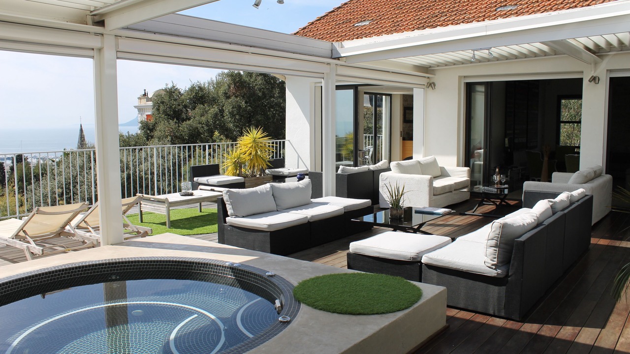 Photo of Outdoor in California - Pezou