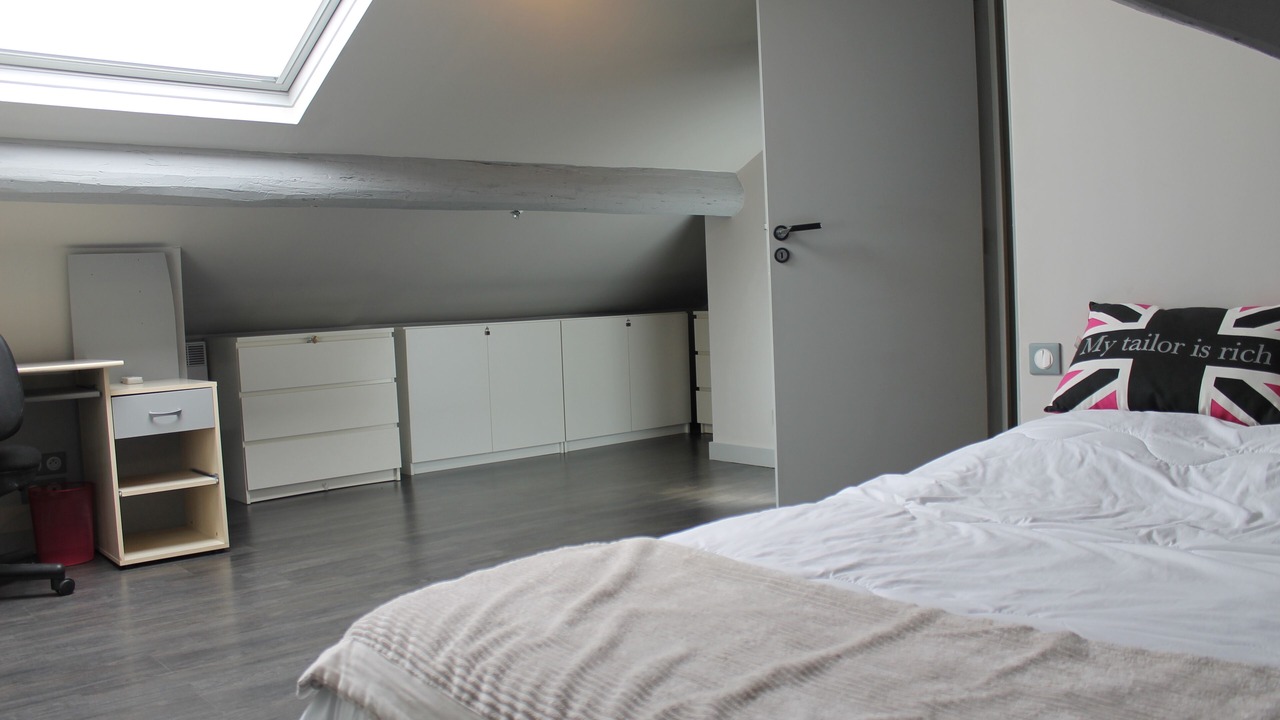 Photo of Bedroom in California - Pezou