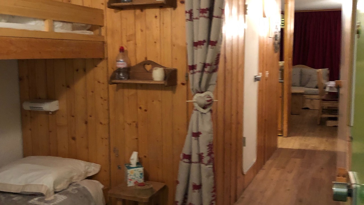 Photo of Bedroom in Arc-1800