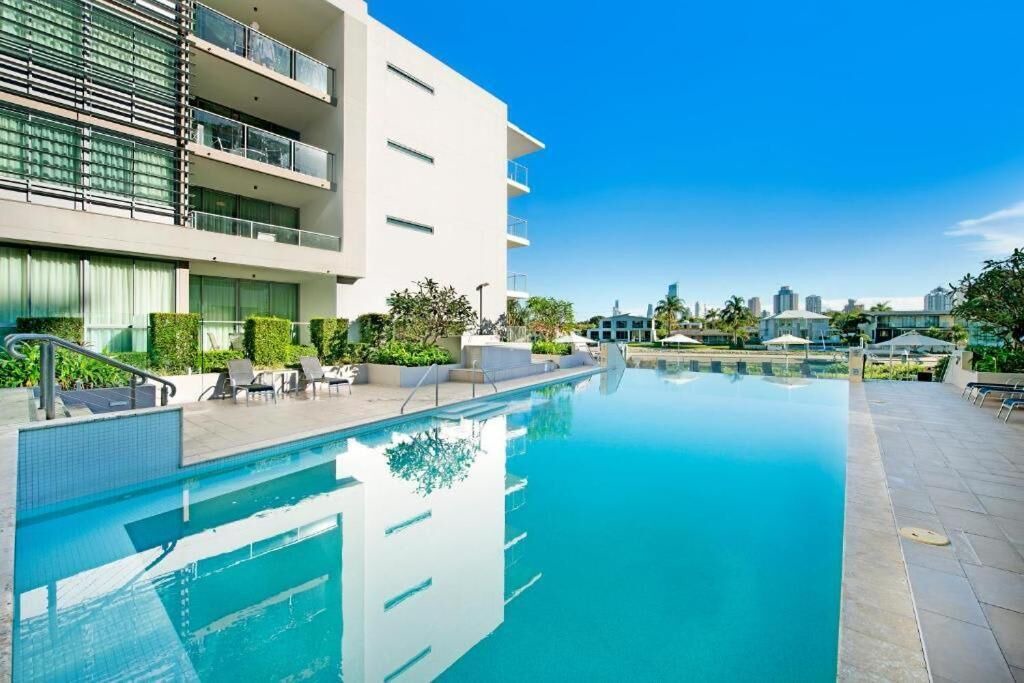Photo of Outdoor in Broadbeach Waters