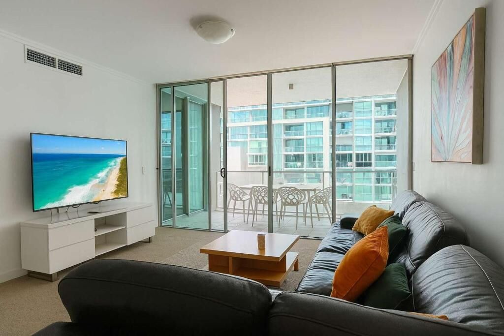 Photo of Livingroom in Broadbeach Waters