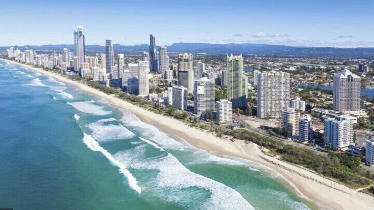 Photo of Others in Broadbeach Waters