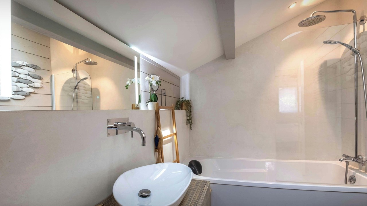 Photo of Bathroom in Doussard