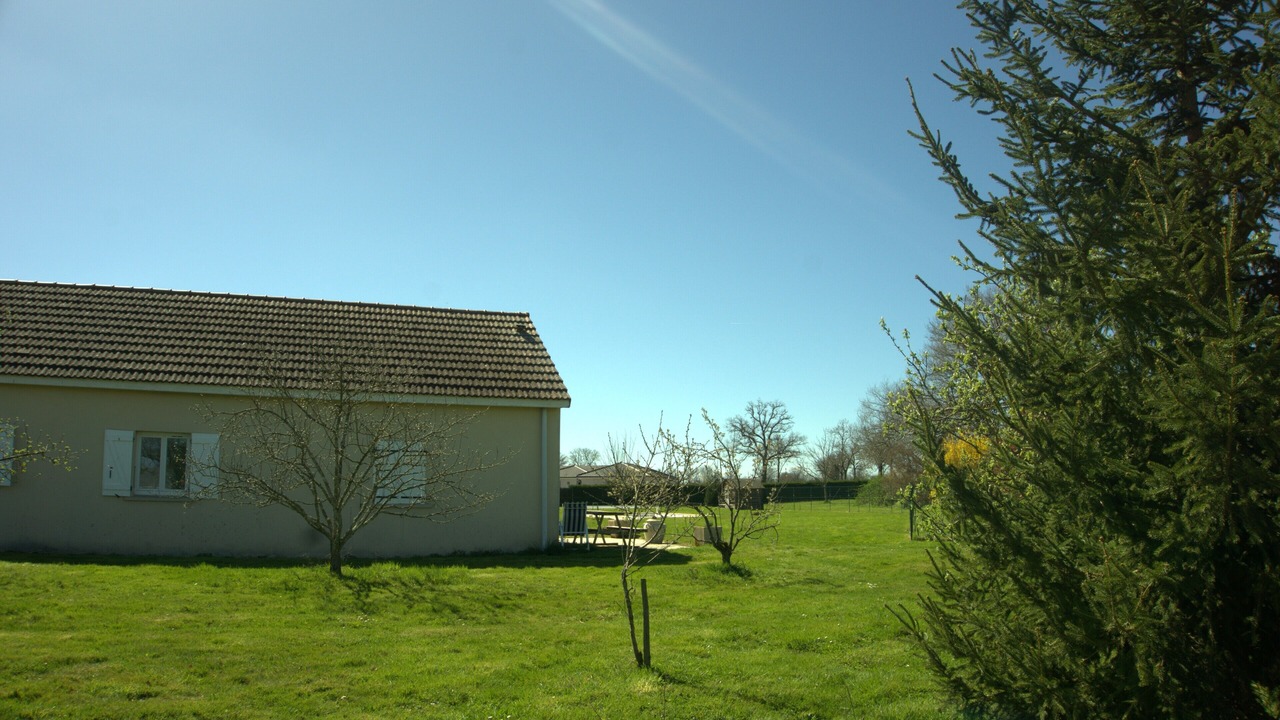 Photo of Outdoor in Vitry-en-Charollais
