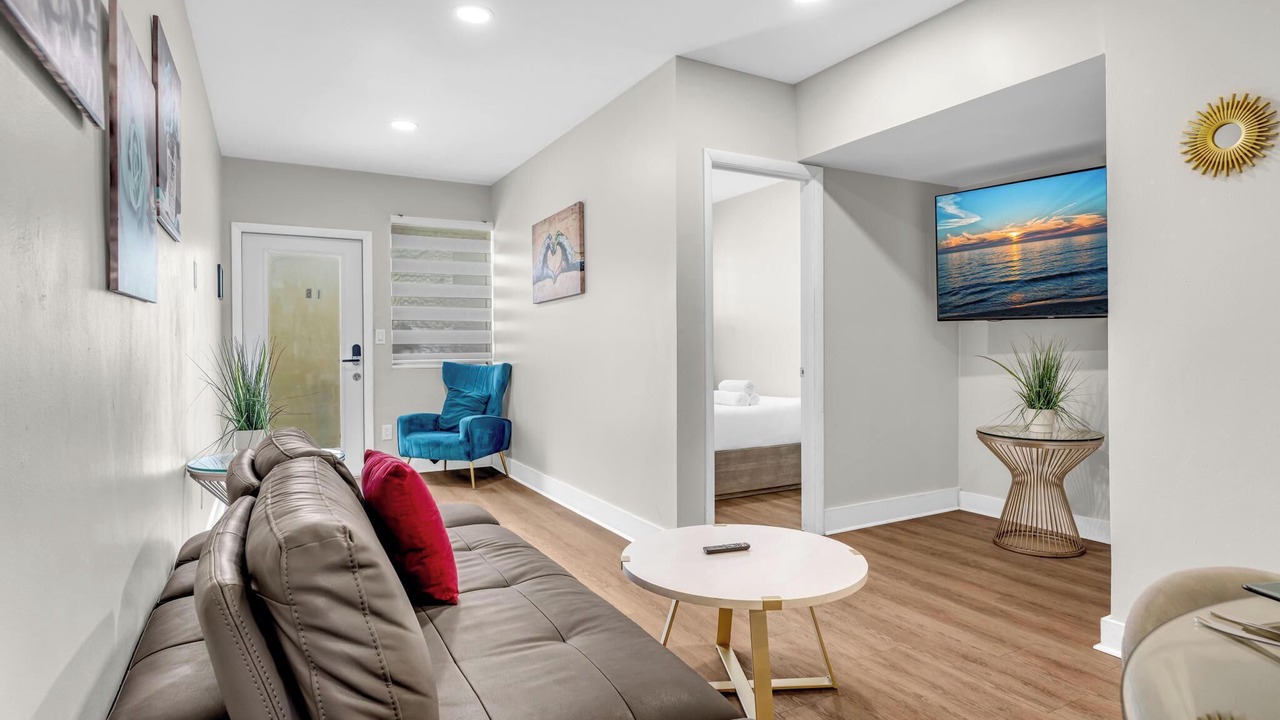 Photo of Livingroom in Bay Harbor Islands