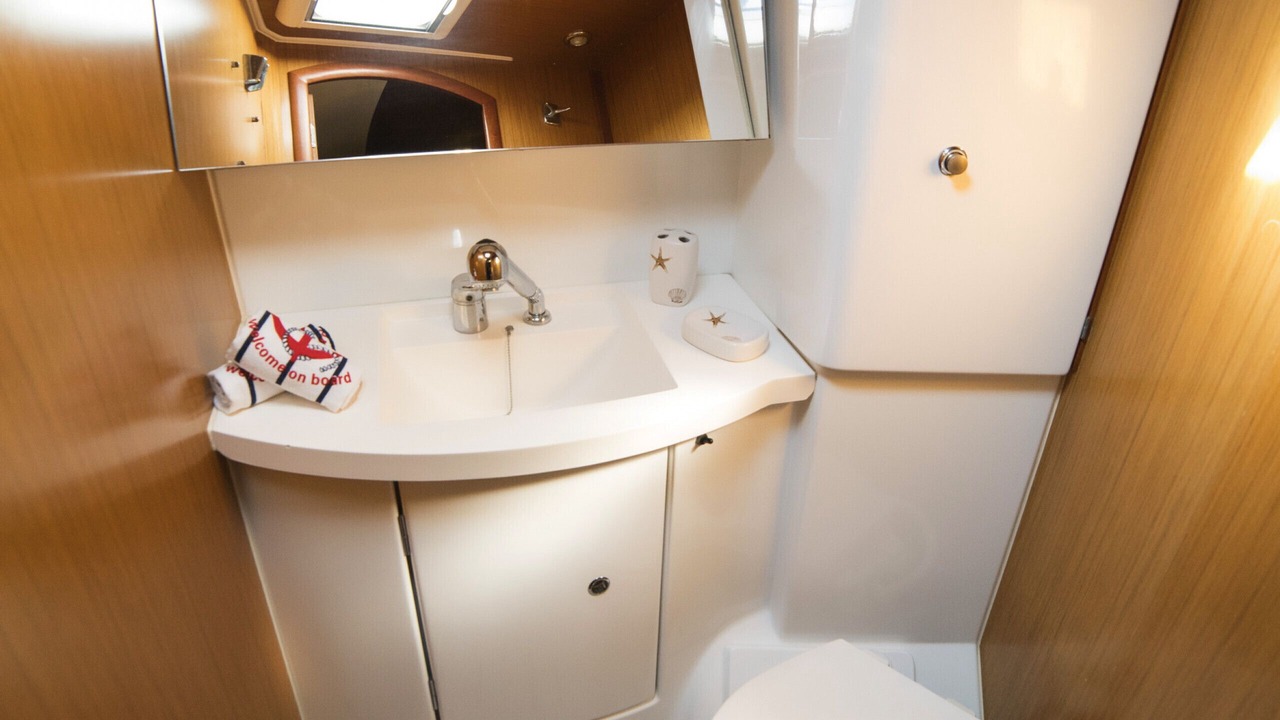 Photo of Bathroom in Volos City Centre