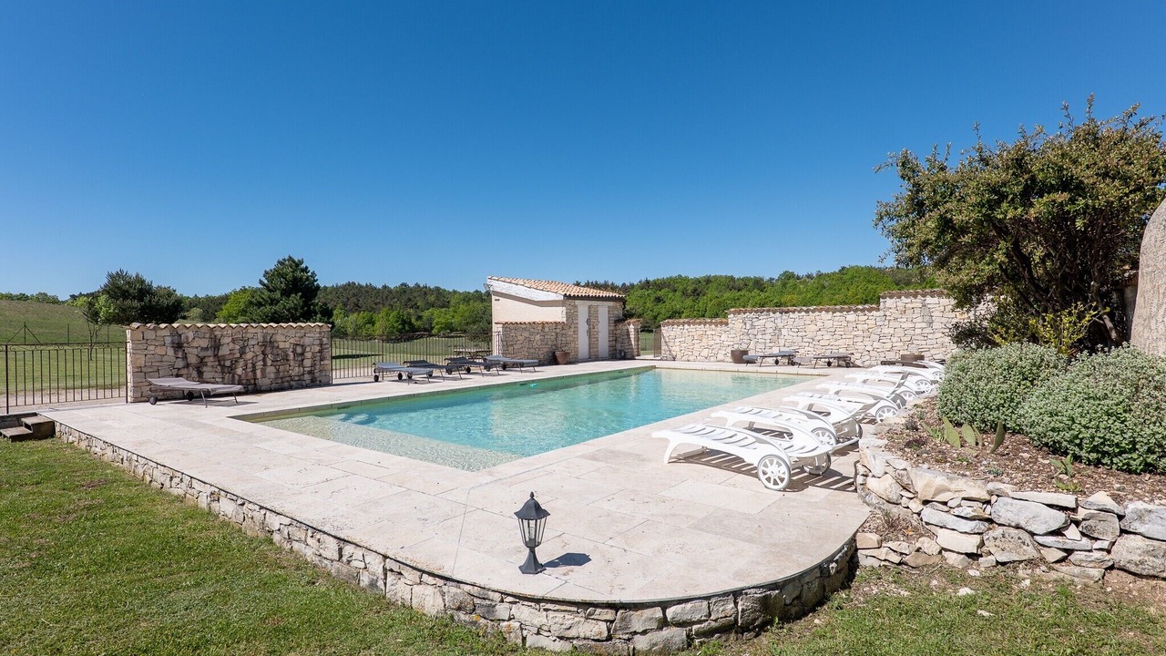 Photo of Outdoor in Redortiers