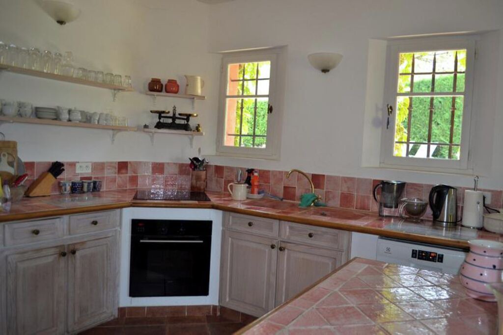 Photo of Kitchen in Tourtour