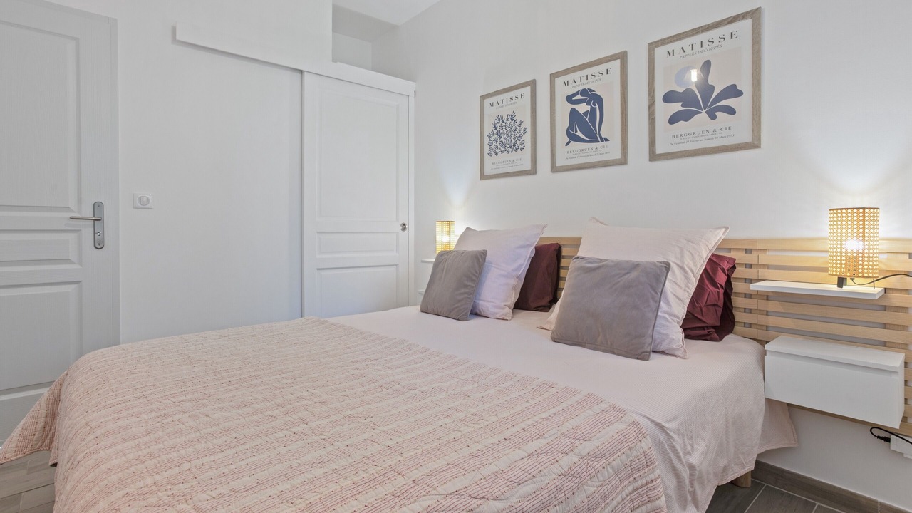 Photo of Bedroom in Le Val
