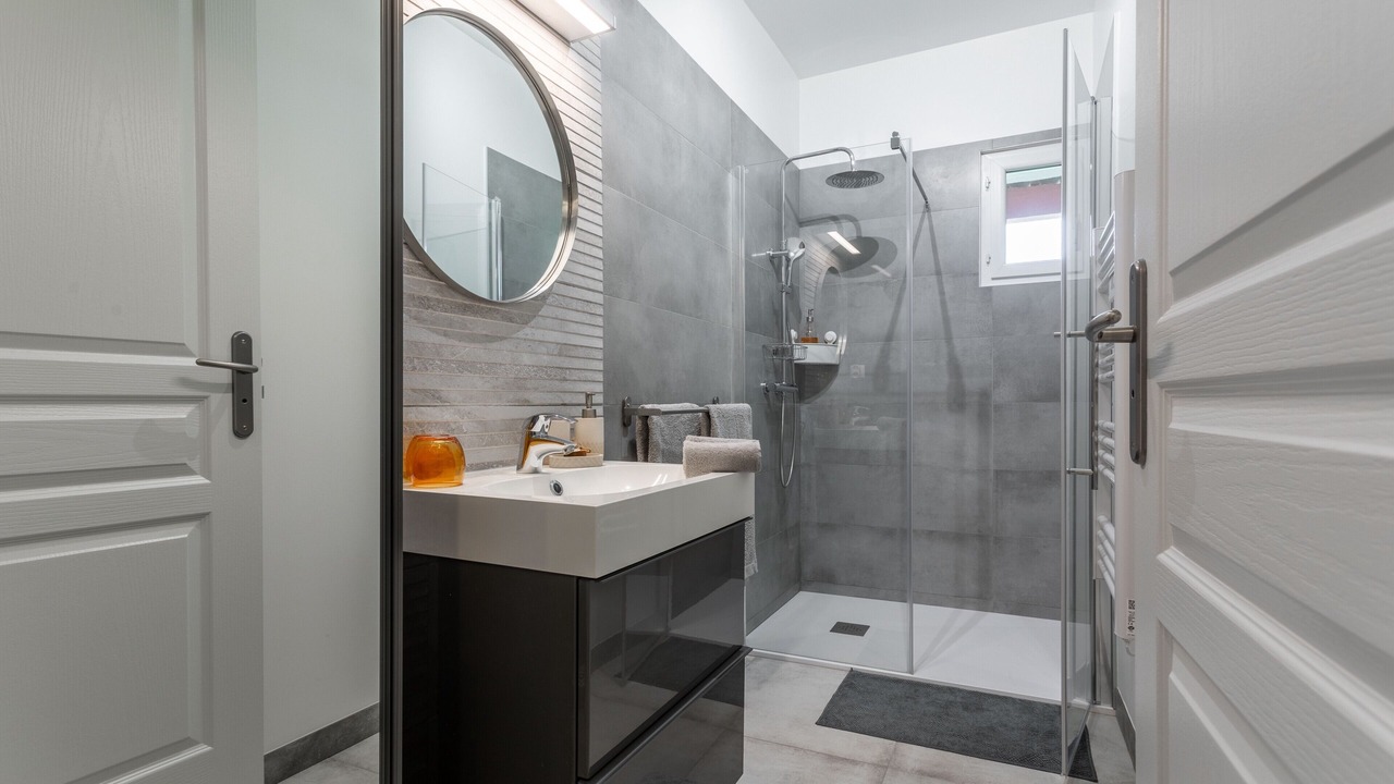 Photo of Bathroom in Le Val