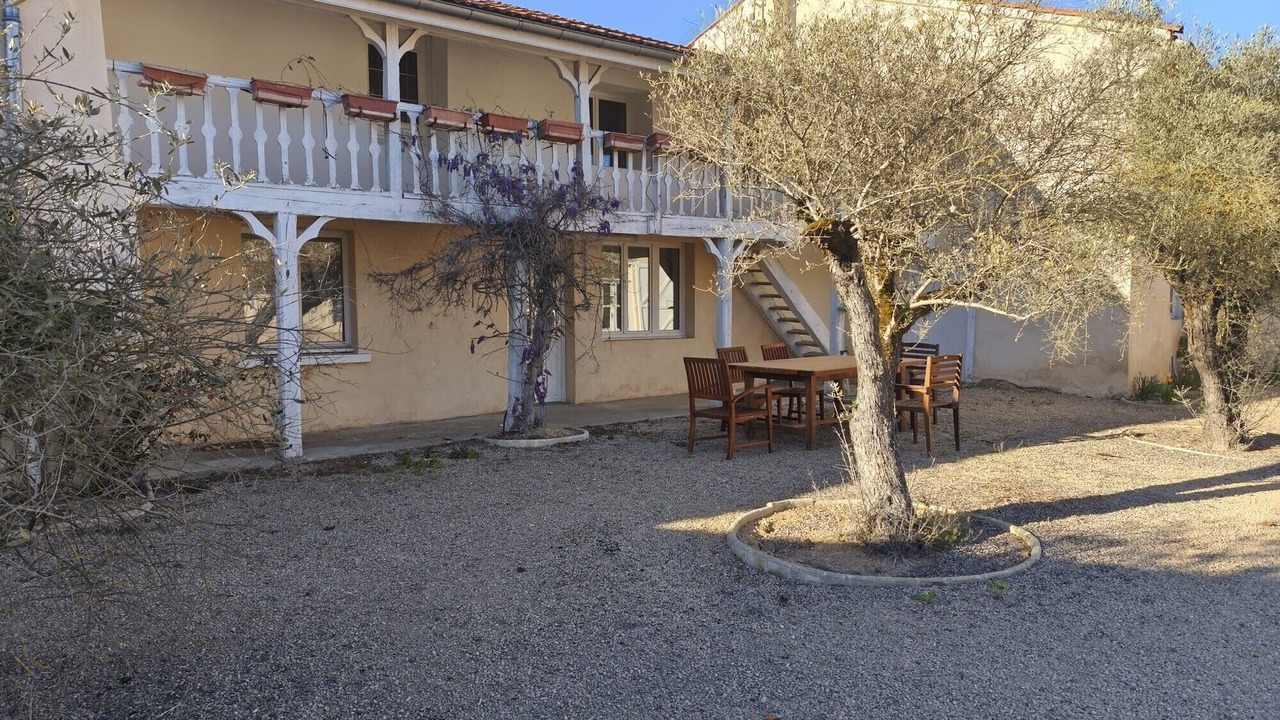 Photo of Outdoor in Saint-Georges-de-Baroille