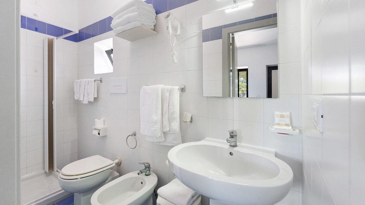 Photo of Bathroom in Laura