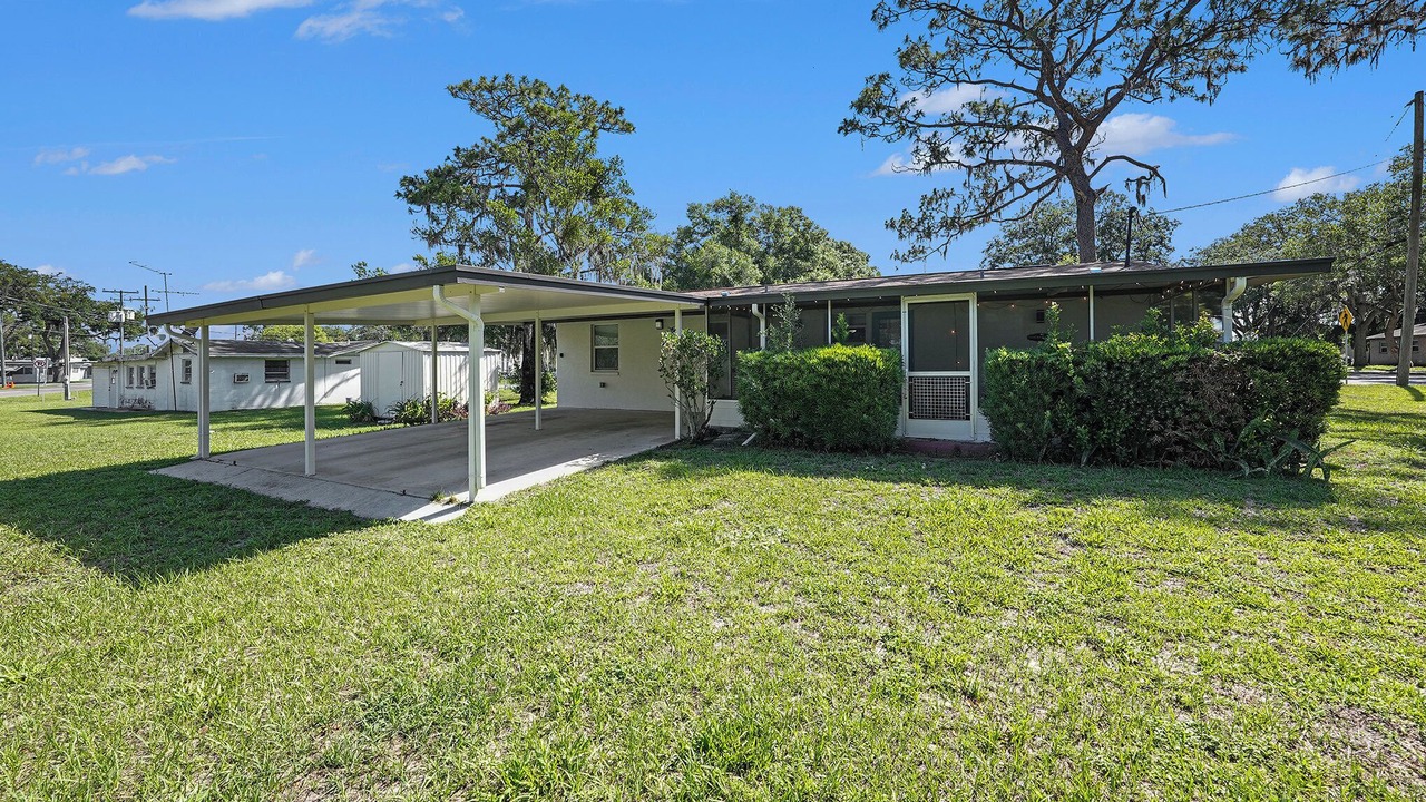 Photo of Outdoor in Zephyrhills West