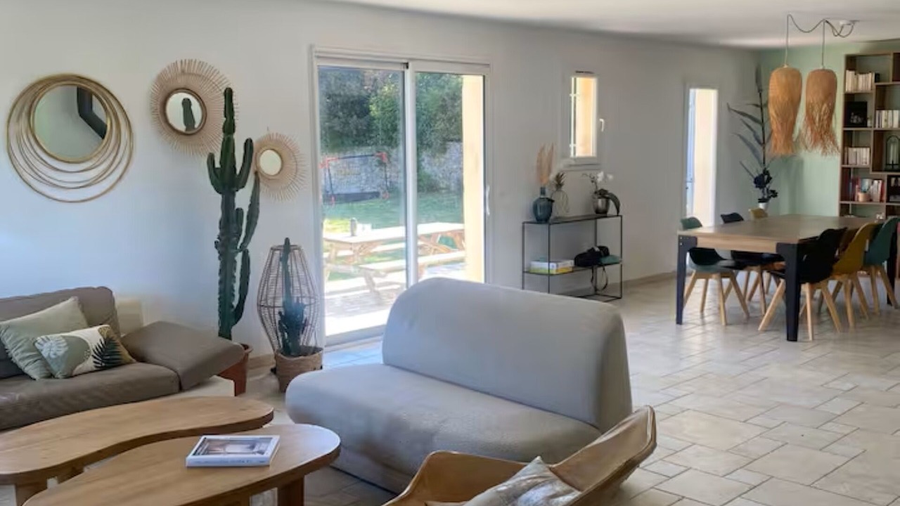 Photo of Livingroom in Peynier