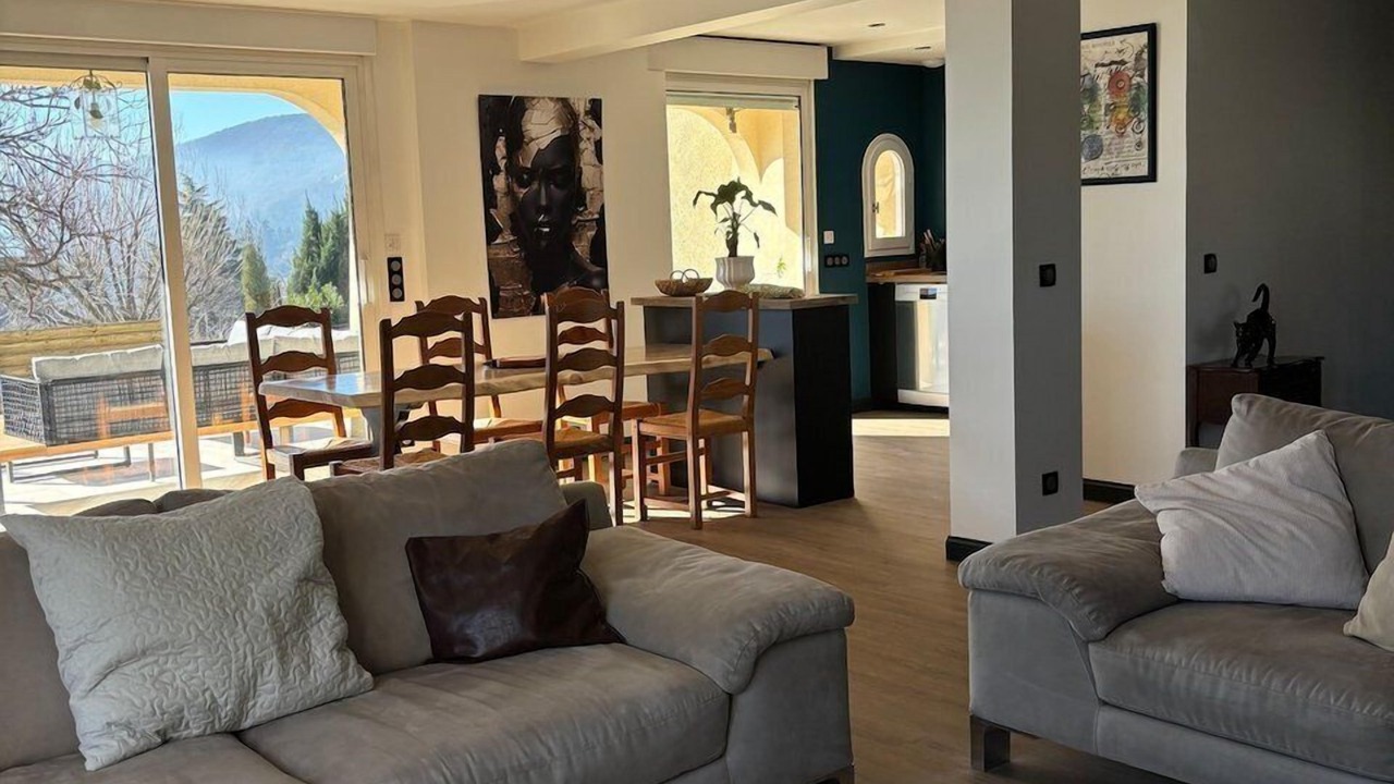 Photo of Livingroom in Enval