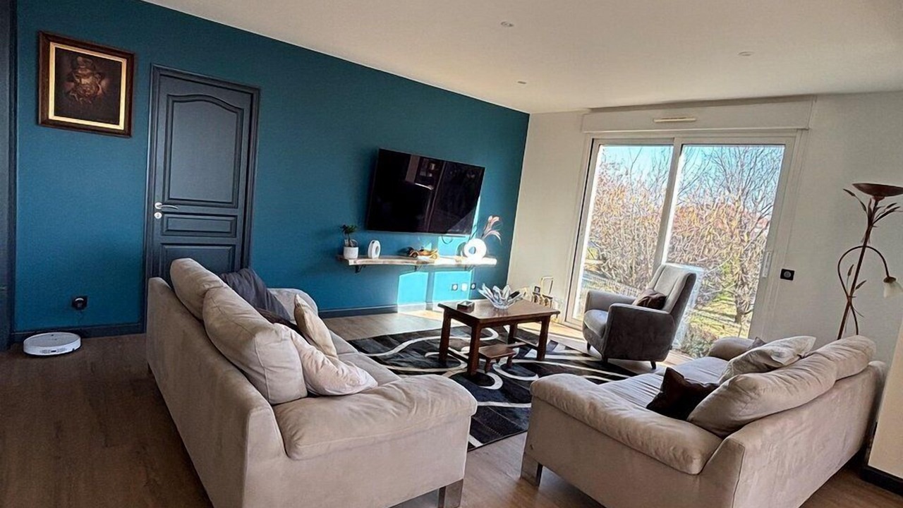 Photo of Livingroom in Enval