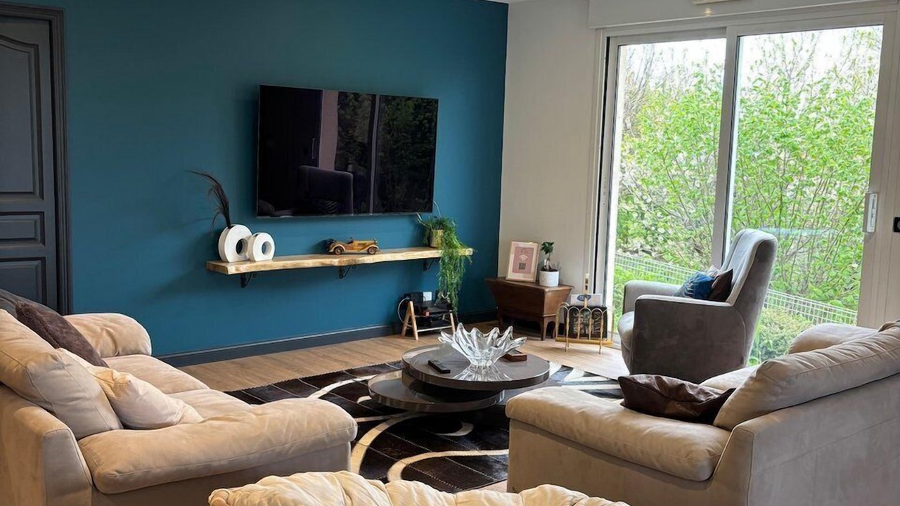 Photo of Livingroom in Enval