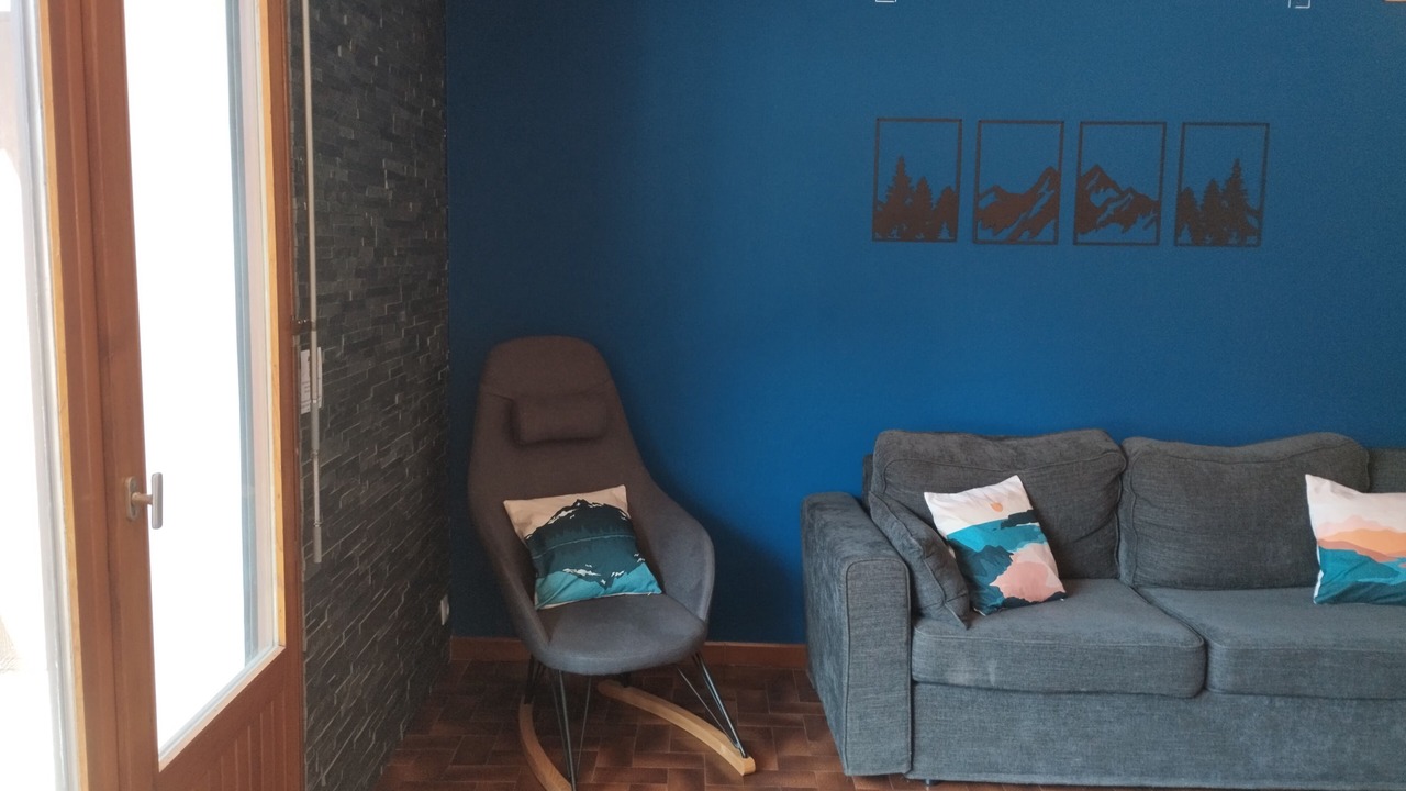 Photo of Livingroom in Alex