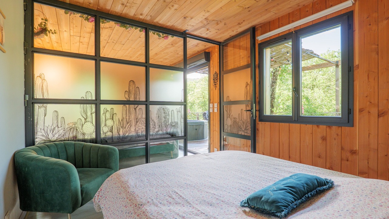 Photo of Bedroom in Salavas