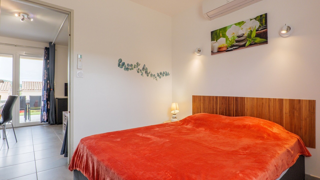 Photo of Bedroom in Saint-Martin-d'Ardeche