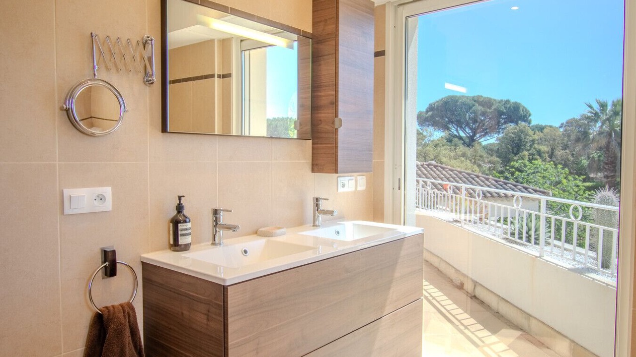 Photo of Bathroom in Sainte-Maxime - Saint-Tropez
