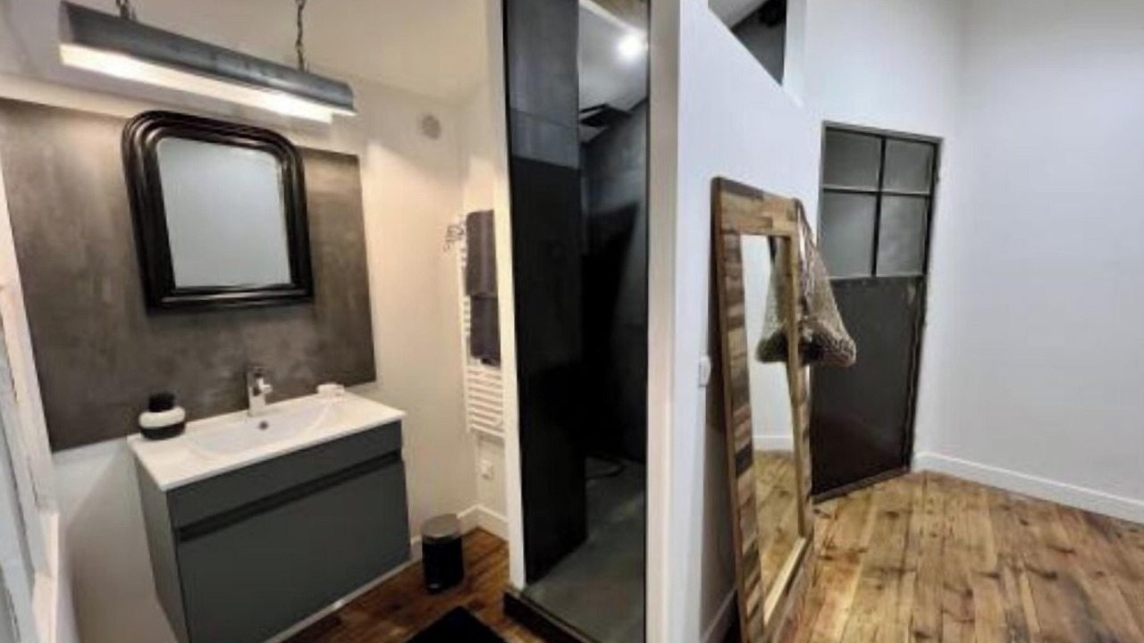 Photo of Bathroom in Riom