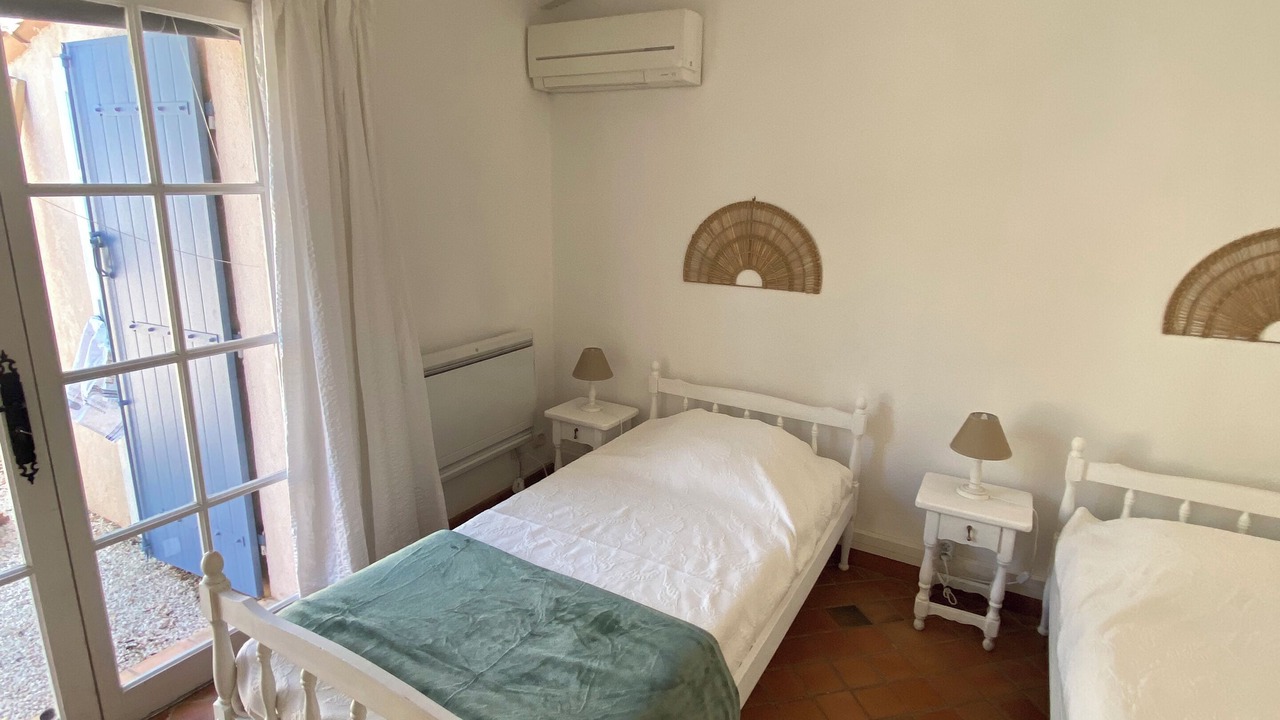 Photo of Bedroom in Sainte-Maxime - Saint-Tropez