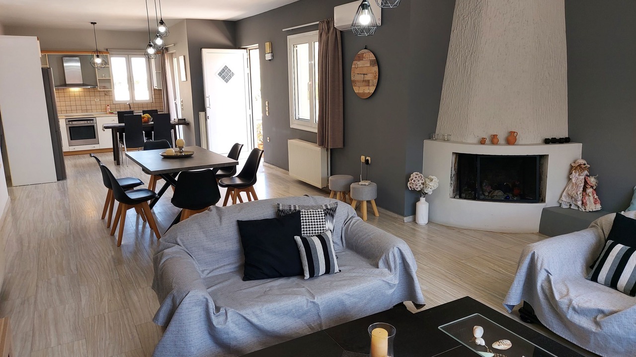 Photo of Livingroom in Pigianos Kampos