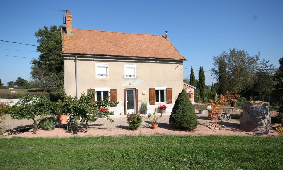 Photo of Outdoor in Bourg-le-Comte