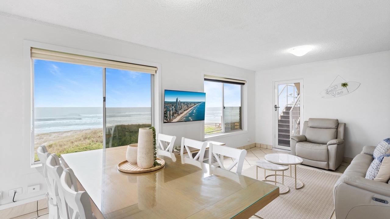 Photo of Livingroom in Mermaid Beach